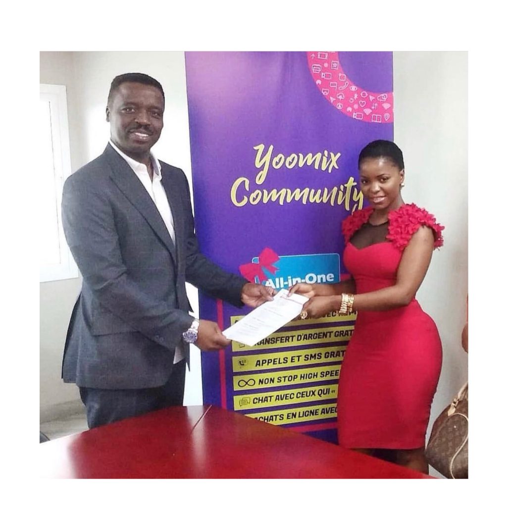 Daphne Njie Bags Endorsement Deal With YOOMEE MOBILE